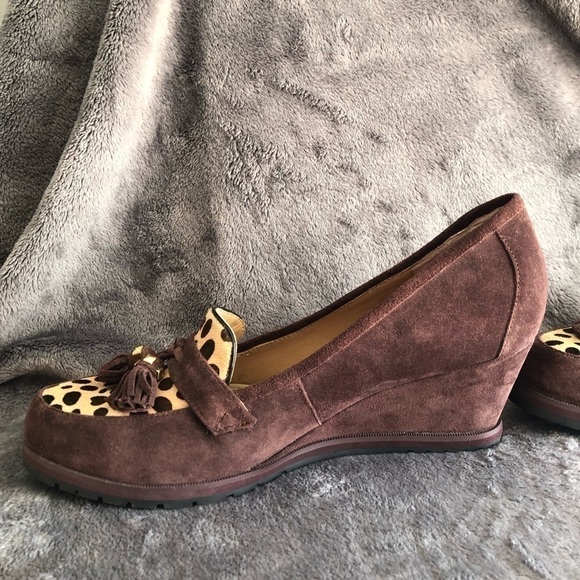 𝅺ISAAC Mizrahi Naples Suede‎ leopard animal print wedge shoe - Picture 5 of 10